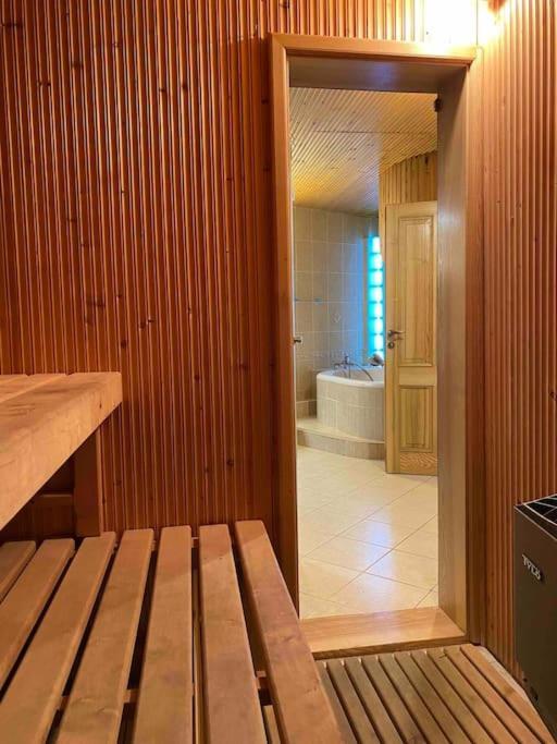 Rooftop 180M2 Loft With Private Sauna, Bratislava Exterior photo