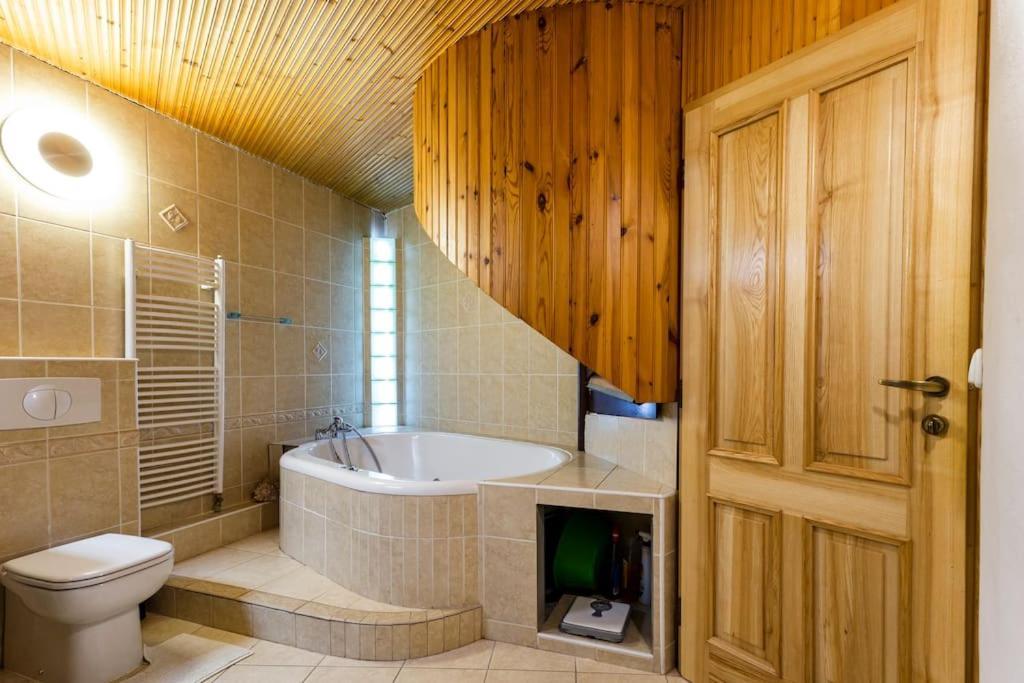 Rooftop 180M2 Loft With Private Sauna, Bratislava Exterior photo